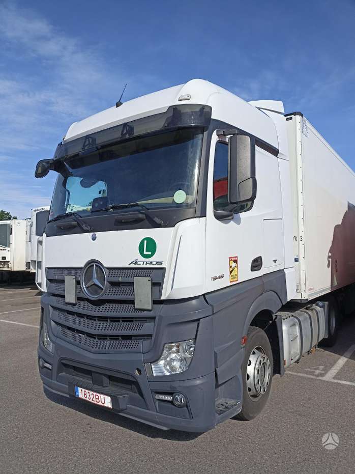 Mercedes Benz Actros Retarder Bigspace Miegamosios Vietos