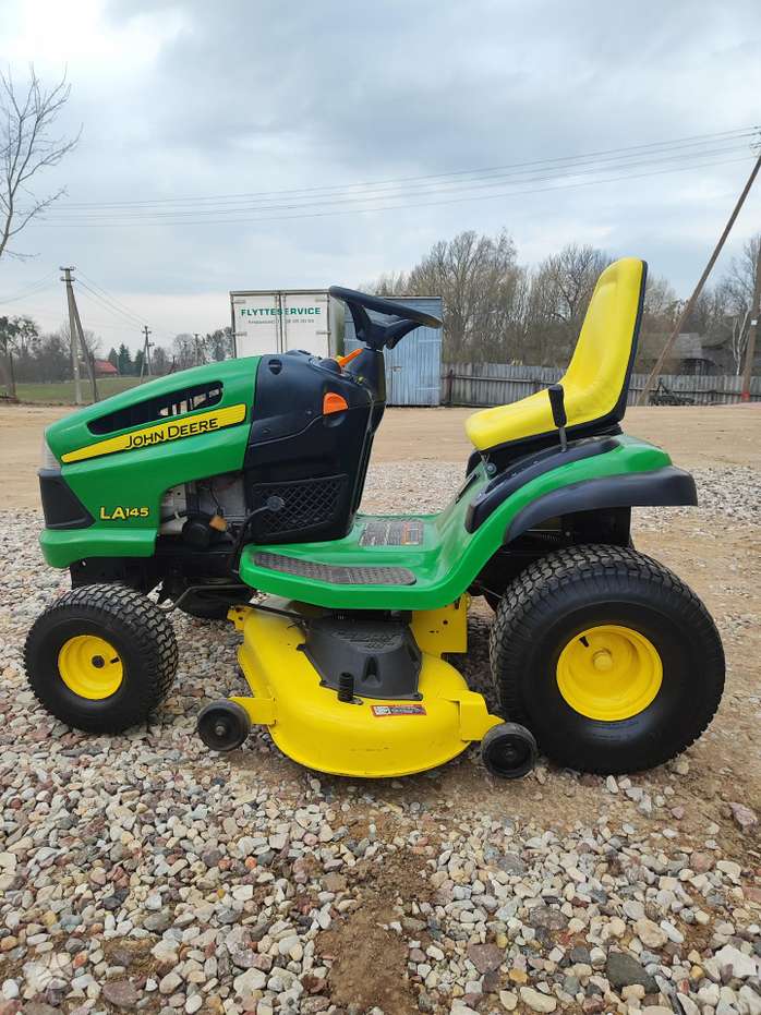 John Deere LA145 Sodo Traktoriai 2014 M A25392931