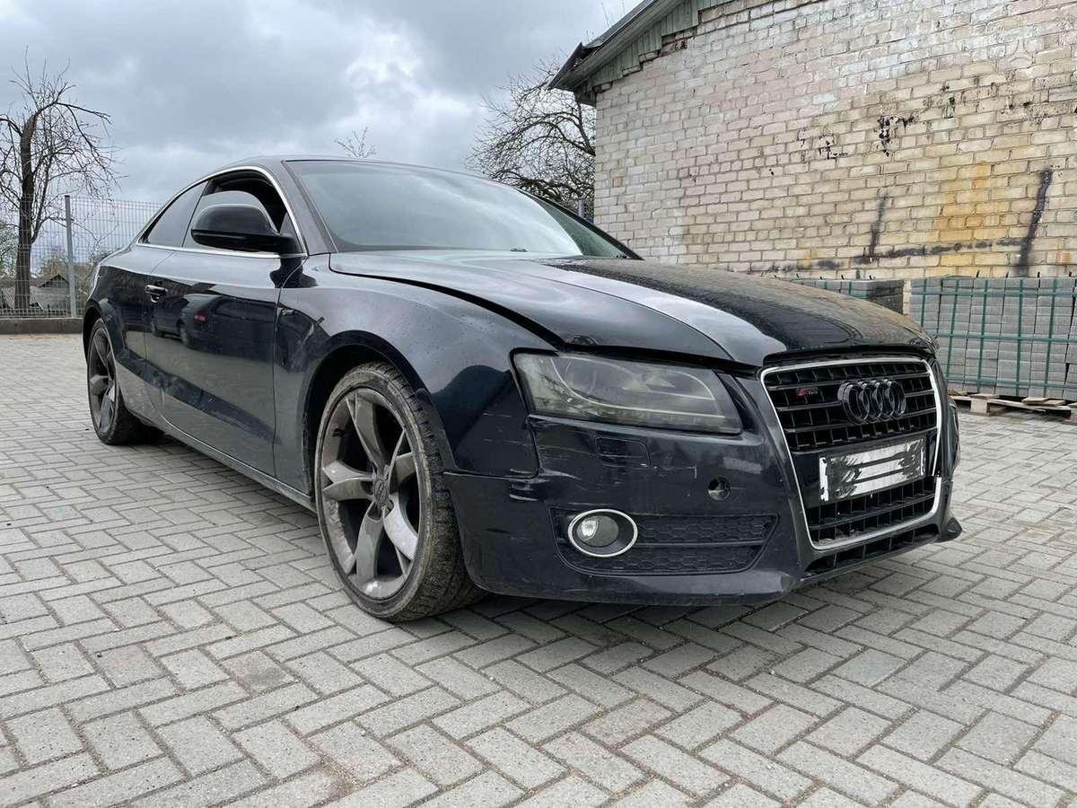 Audi A5 Variklio Kodas Cala Dezes Kodas Ksu Dazu Kodas Lz9y 2007 02 M