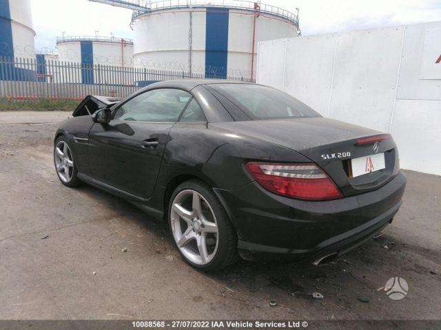 Mercedes Benz Slk Klas Dalimis Amg Paketas Raudonas Odinis Salonas