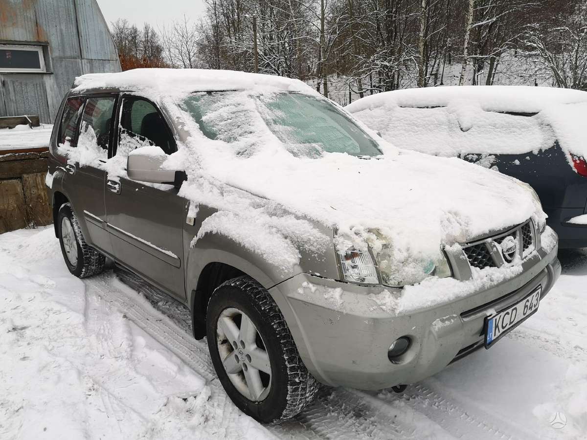 Nissan X Trail Dalimis Dalimis Variklio Defektas 2005 05 M A22570550