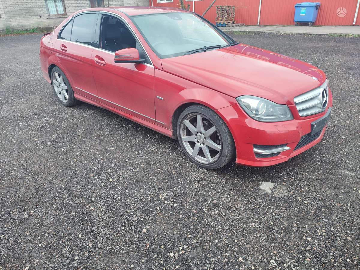 Mercedes Benz C Dalimis Amg Paketas R Lieti Ratlankiai Rida