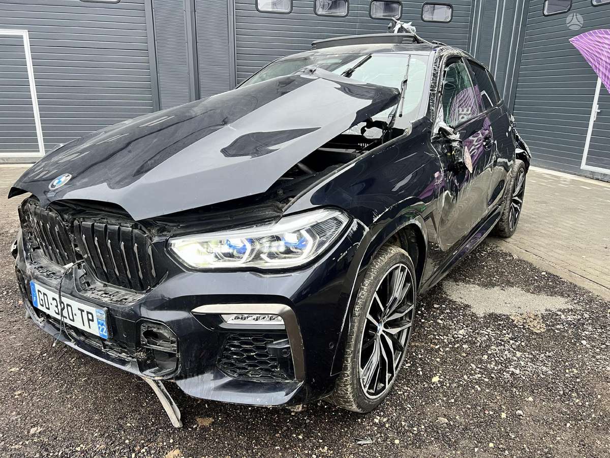 Bmw X Dalimis M D Dalimis Km Ridos Kw Variklis Dar