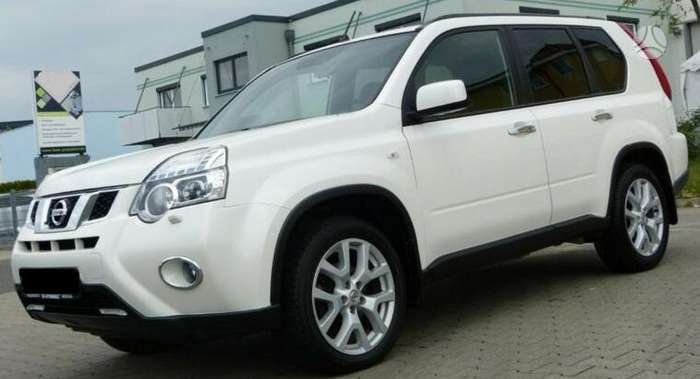 Nissan X-Trail Darbo laikas i v 8 00 16 30 val 2013 m