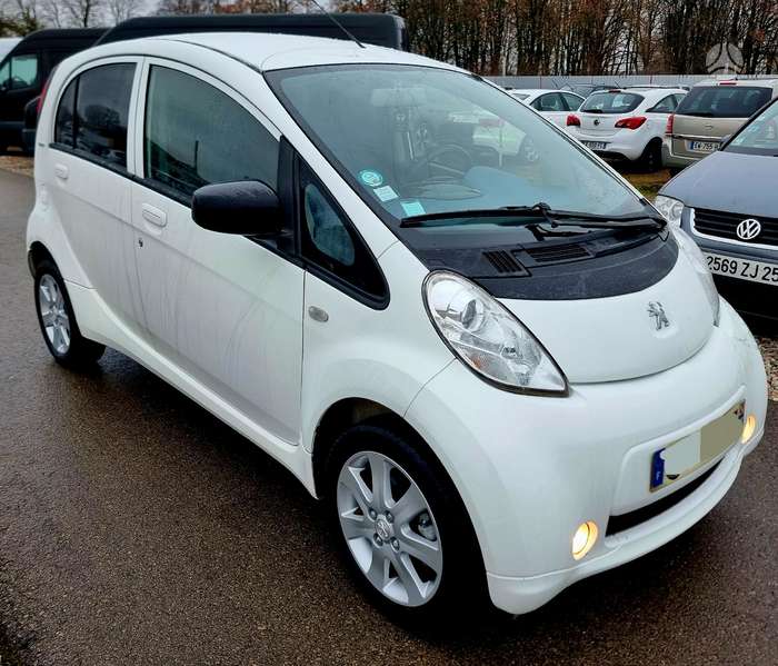 Peugeot iOn, 16 kWh, hatchback