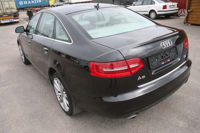 Audi A6, 3.0 l., saloon / sedan