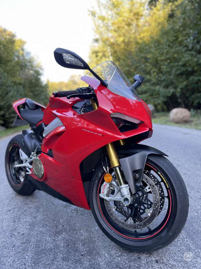 Ducati Panigale 1100cc, superbikes