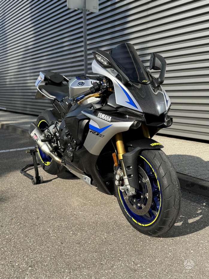 Yamaha r1 deals kaina