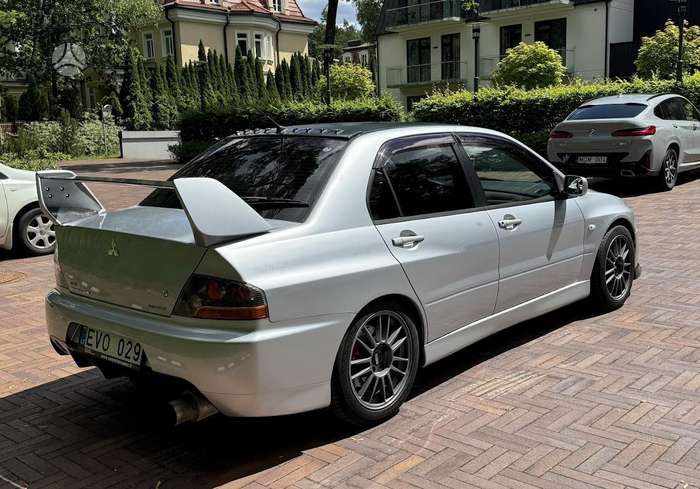 Mitsubishi Lancer Evolution, 2.0 l., Седан