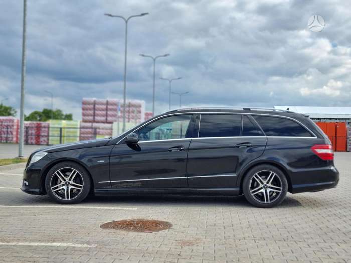 Mercedes-Benz E300, 3.0 l., Универсал