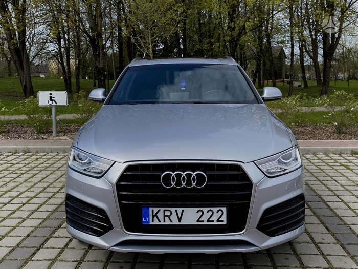 Audi Q3, 2.0 l., off-road / crossover