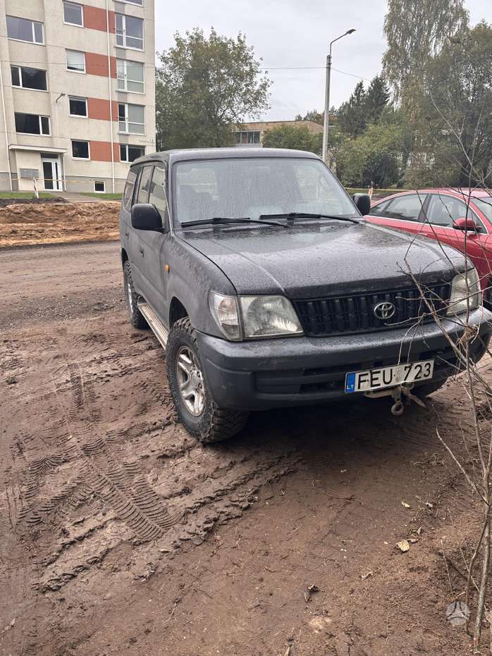 Toyota Land Cruiser, 3.0 l., offroad / crossover 200012 m., A26820541