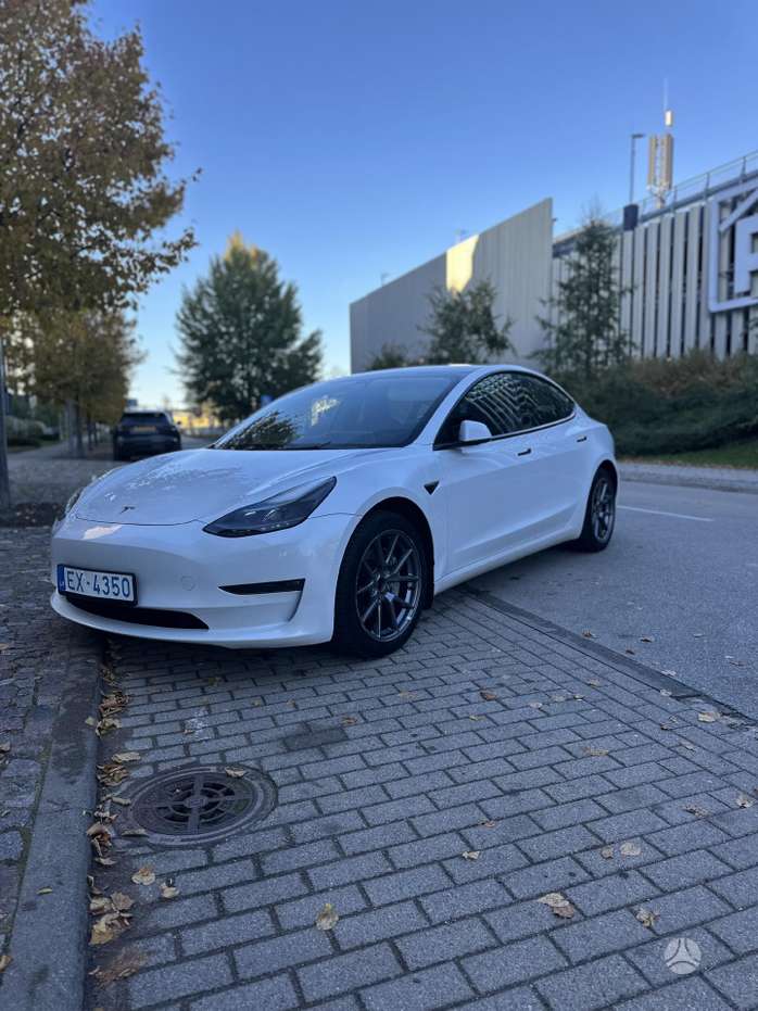 Tesla Model 3, 75 кВт·ч, Седан