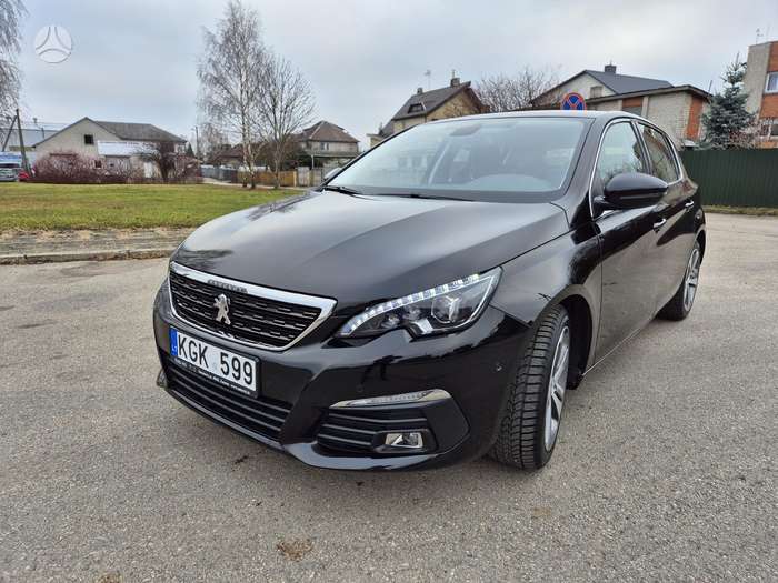Peugeot 308, 1.2 l., hatchback