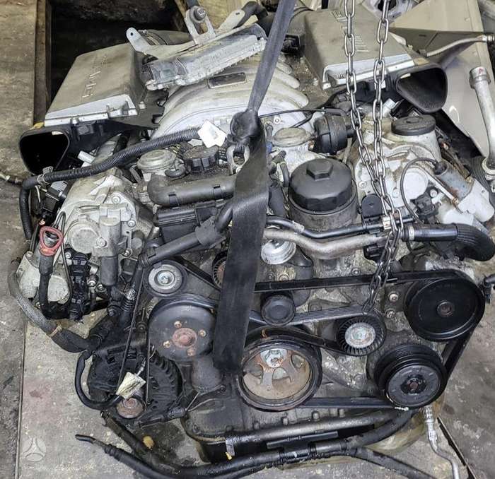 Mercedes-Benz GL63 AMG, A156, Variklio dalys atskirai alkūninis velenas ...