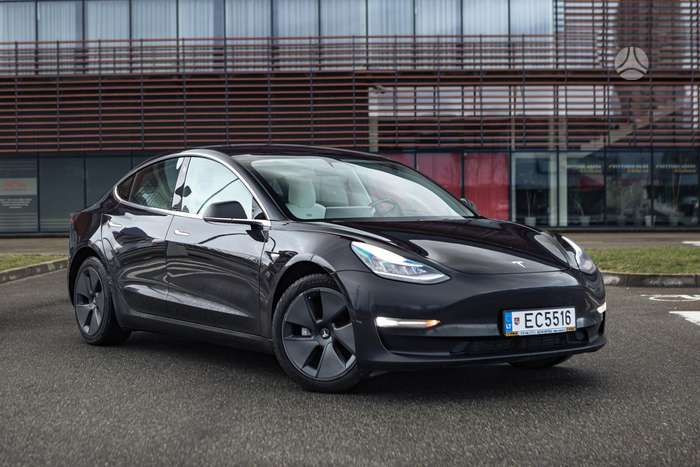 Tesla Model 3, 75 kWh, hatchback