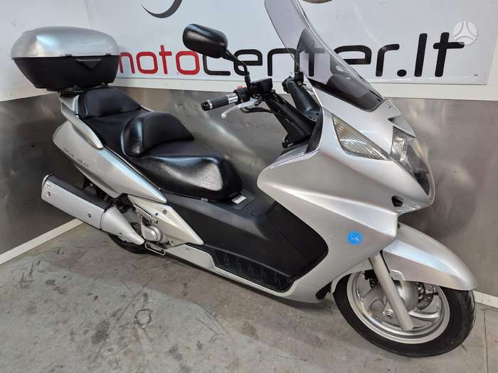 Honda Silverwing 600cc, scooters / mopeds