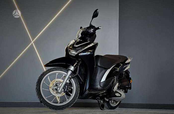 Honda SH 125cc, scooters / mopeds