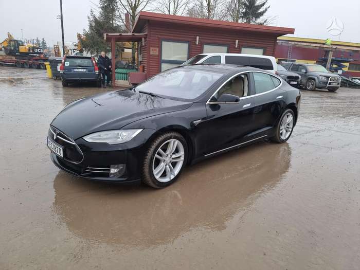 Tesla Model S, 85 kWh, hatchback
