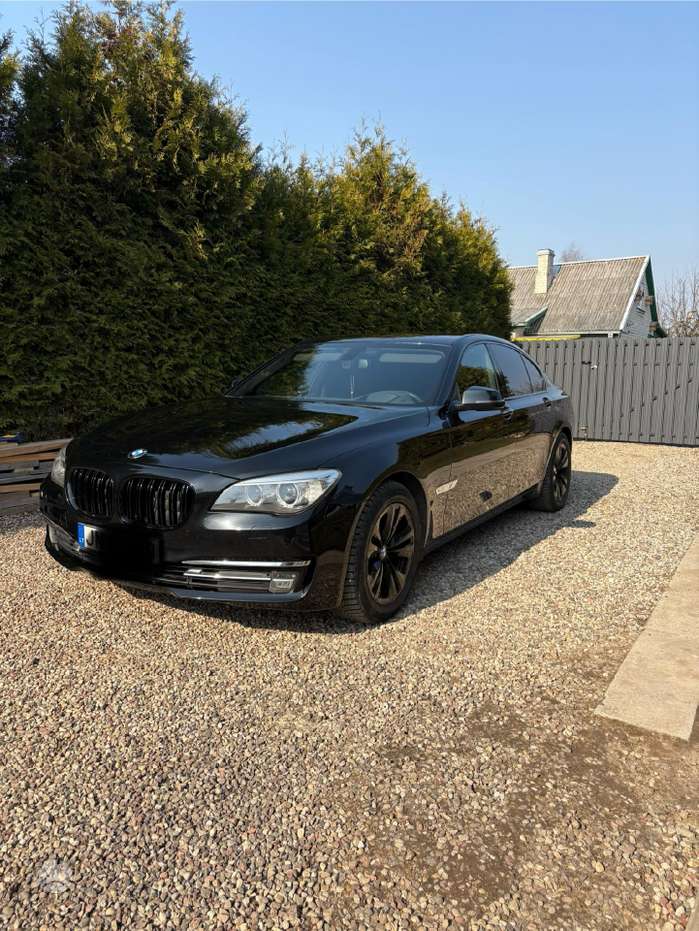 BMW 730, 3.0 l., Седан