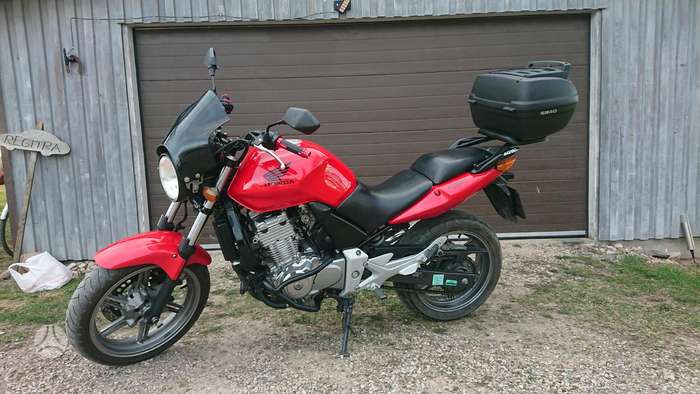 Honda CBF 500cc, street / classic