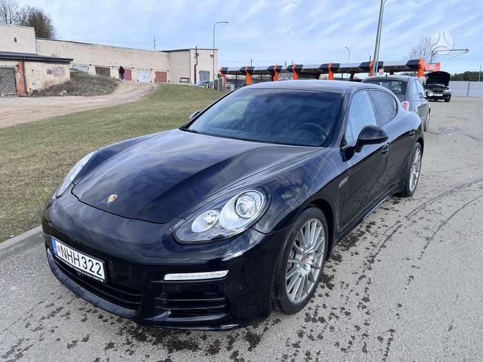 Porsche Panamera, 3.0 l., Хэтчбек