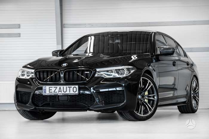 BMW M5, 4.4 l., Седан