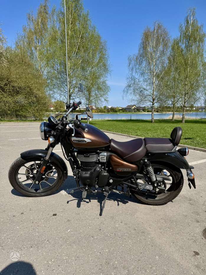 Royal Enfield Meteor 349cc, street / classic