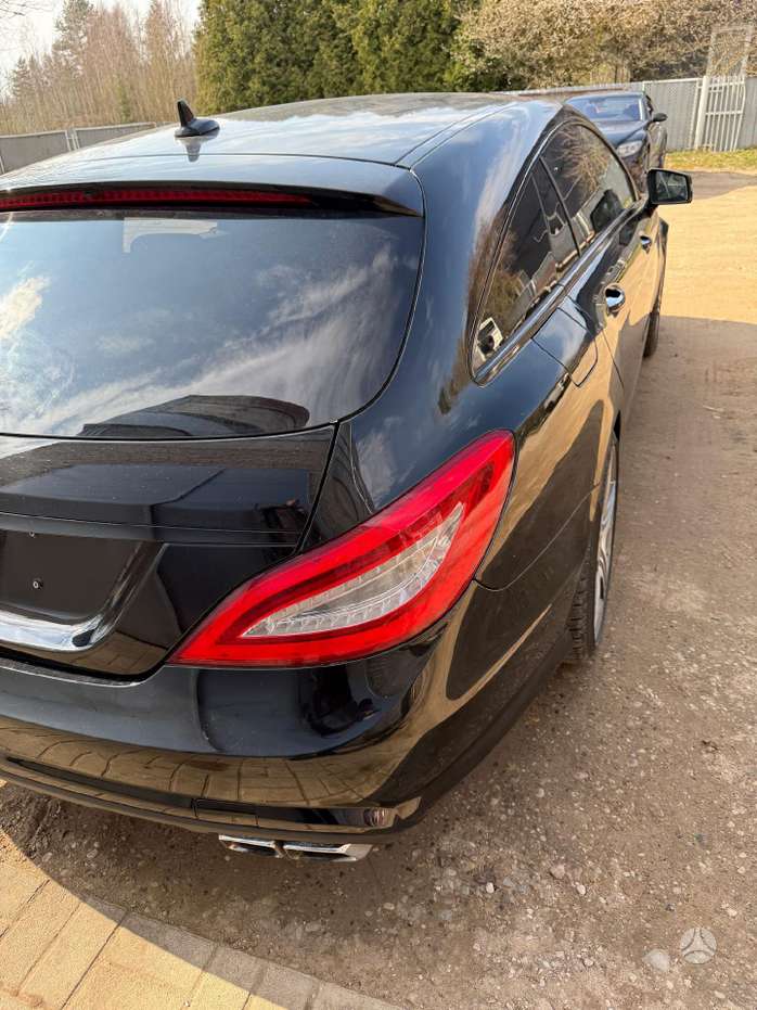 Mercedes-Benz CLS63 AMG dalimis. Mercedes w218 cls63 amg 4 matic ...