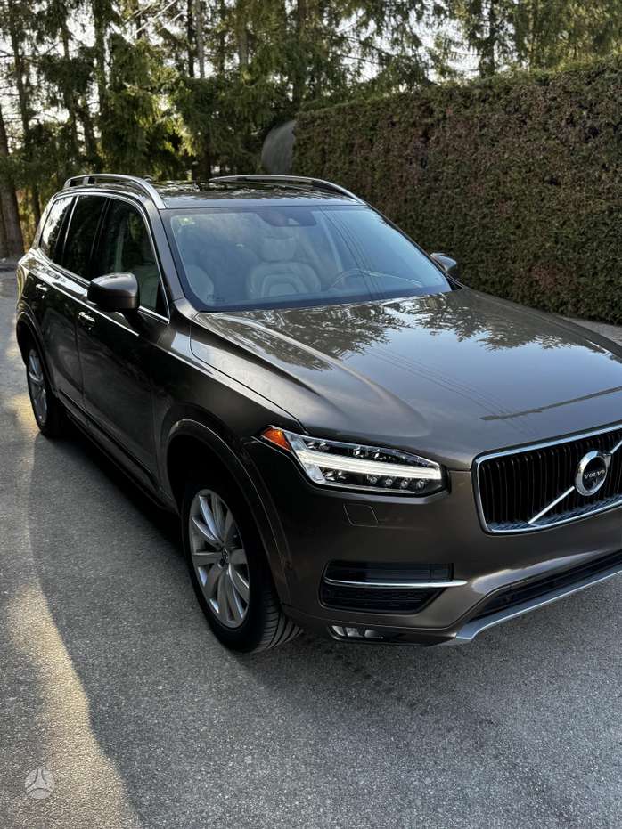 Volvo XC90, 2.0 l., off-road / crossover