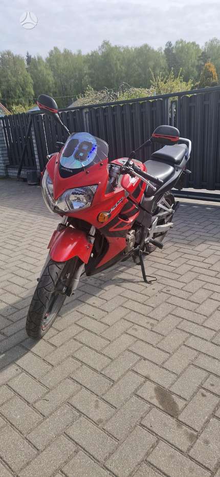 Honda CBR 125cc, street / classic