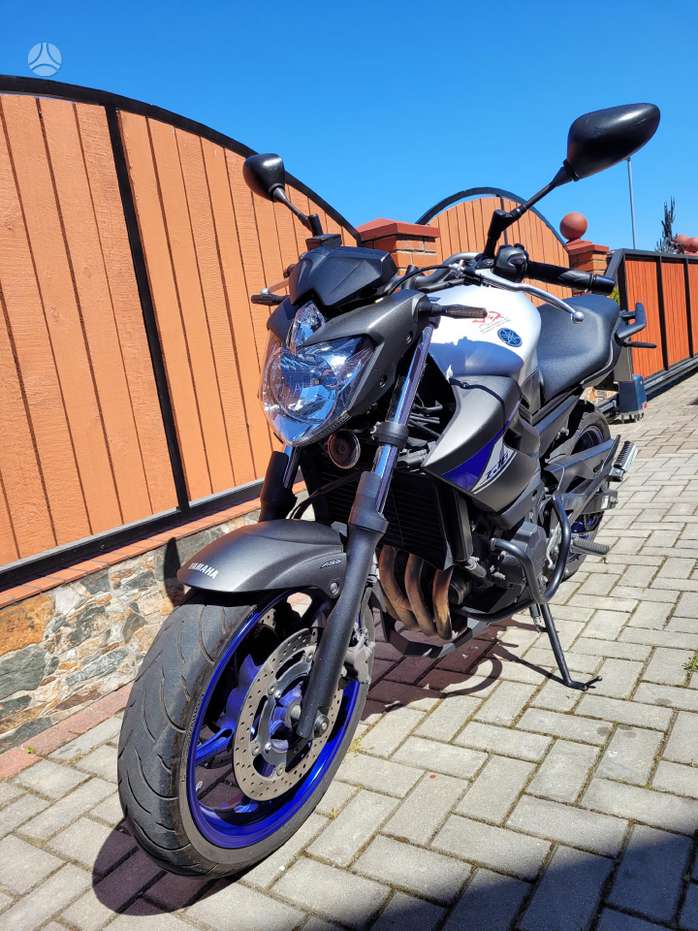 Yamaha XJ6 600cc, street / classic