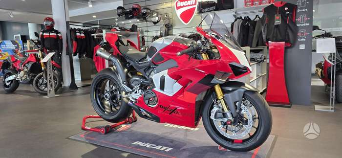 Ducati Panigale 998cc, спортбайки / superbikes