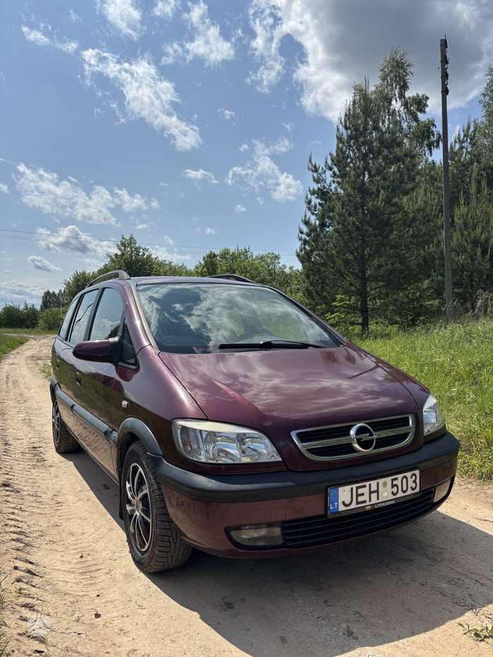 Opel Zafira, Минивэн