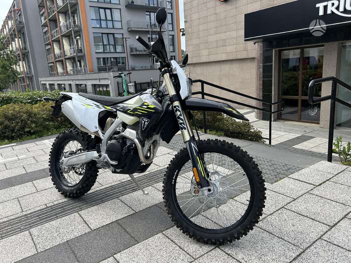Triumph TF-250 E 249cc, krosa / enduro