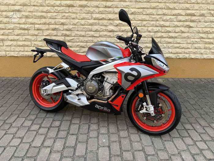 Aprilia Tuono 660cc, street / classic