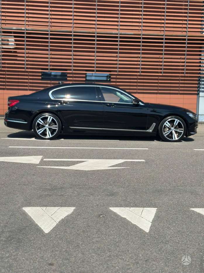 BMW 740, 3.0 l., Седан