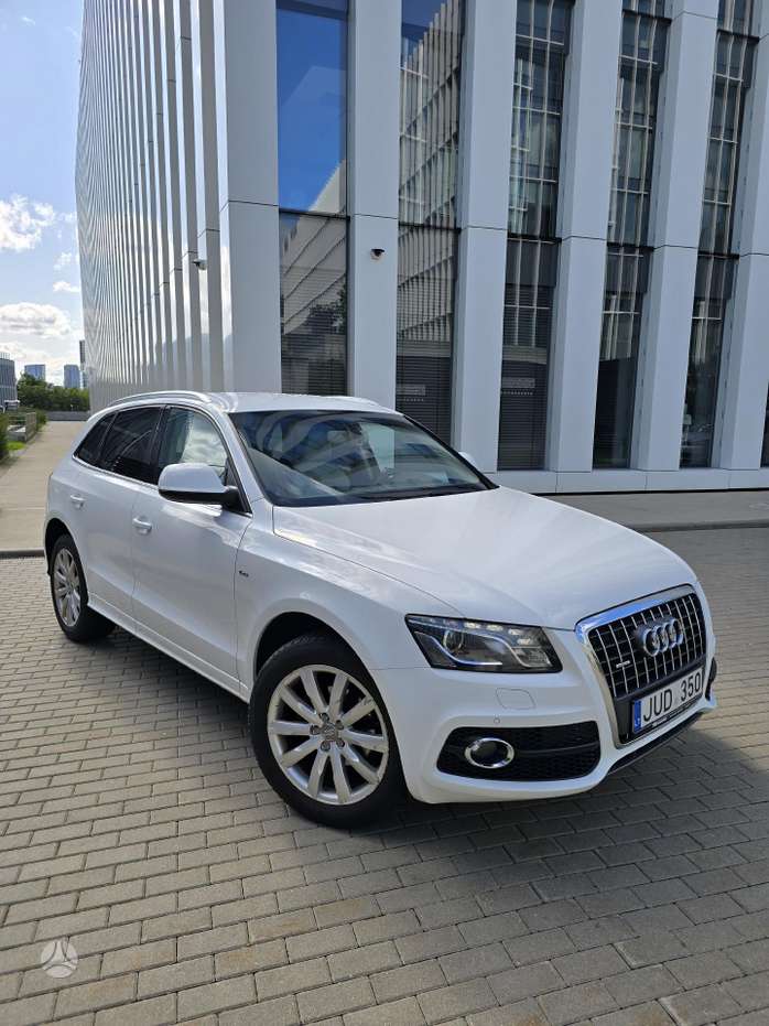 Audi Q5, 2.0 l., Внедорожник / Кроссовер