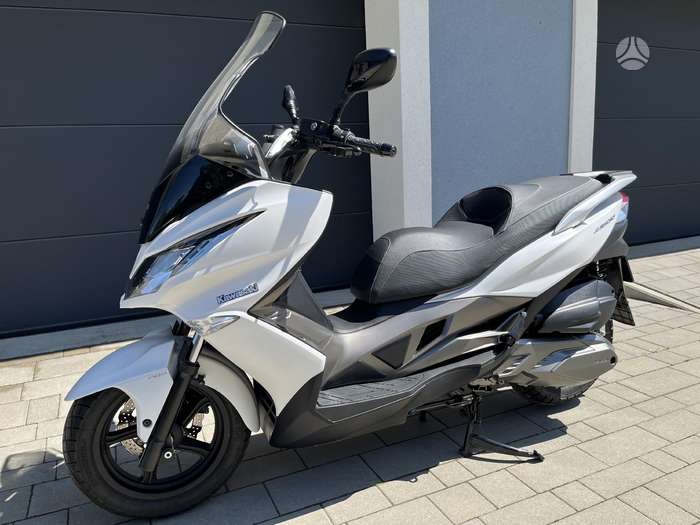 Kawasaki J 299cc, scooters / mopeds