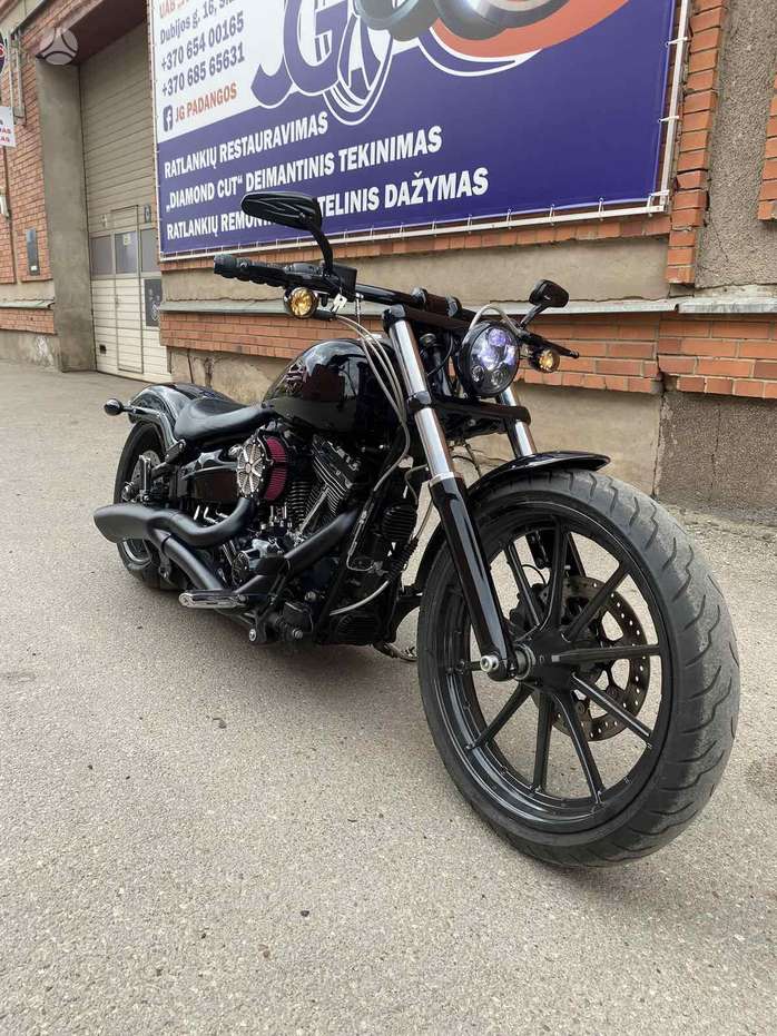 Harley-Davidson BREAKOUT, чопперы / круизеры / custom