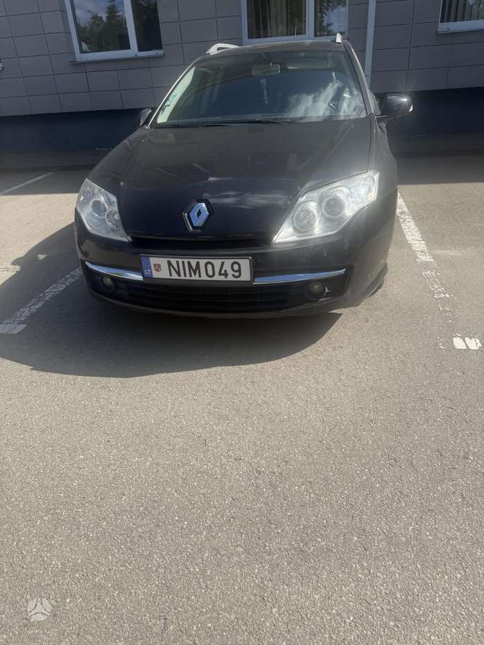 Renault Laguna, universalas