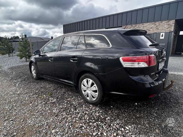 Toyota Avensis, 2.0 l., Универсал