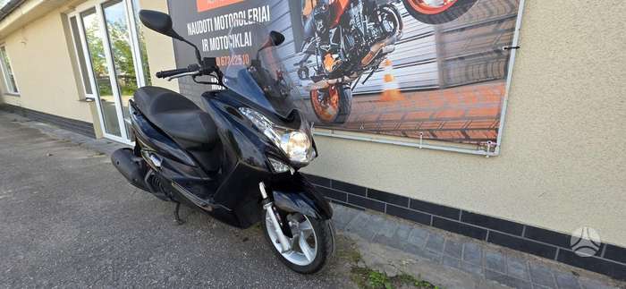 Yamaha Majesty 125cc, scooters / mopeds