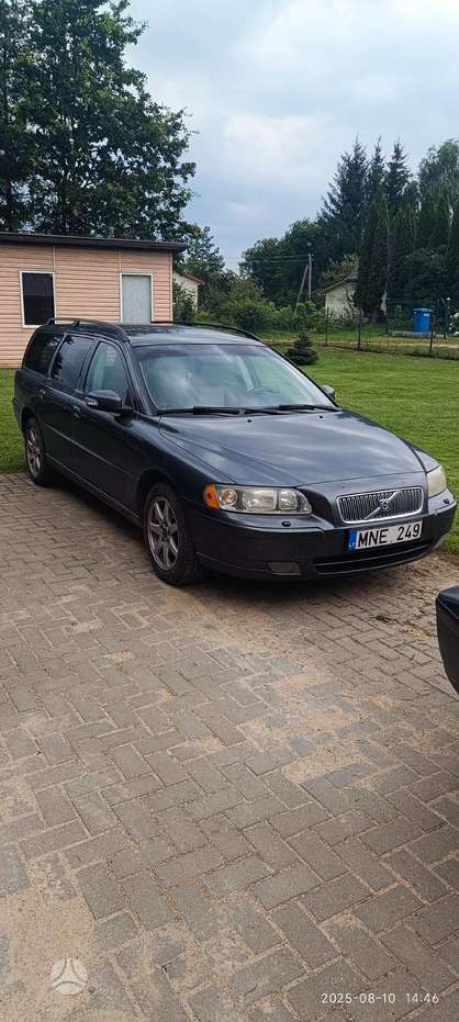 Volvo V70, Универсал