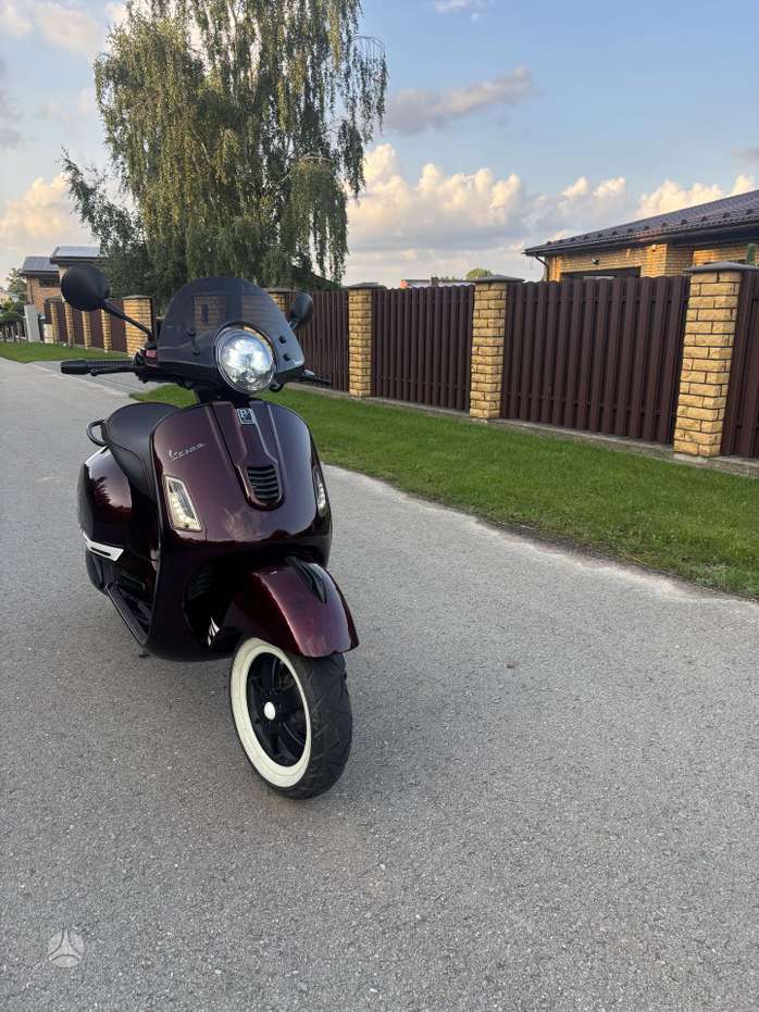 Piaggio Vespa 278cc, scooters / mopeds
