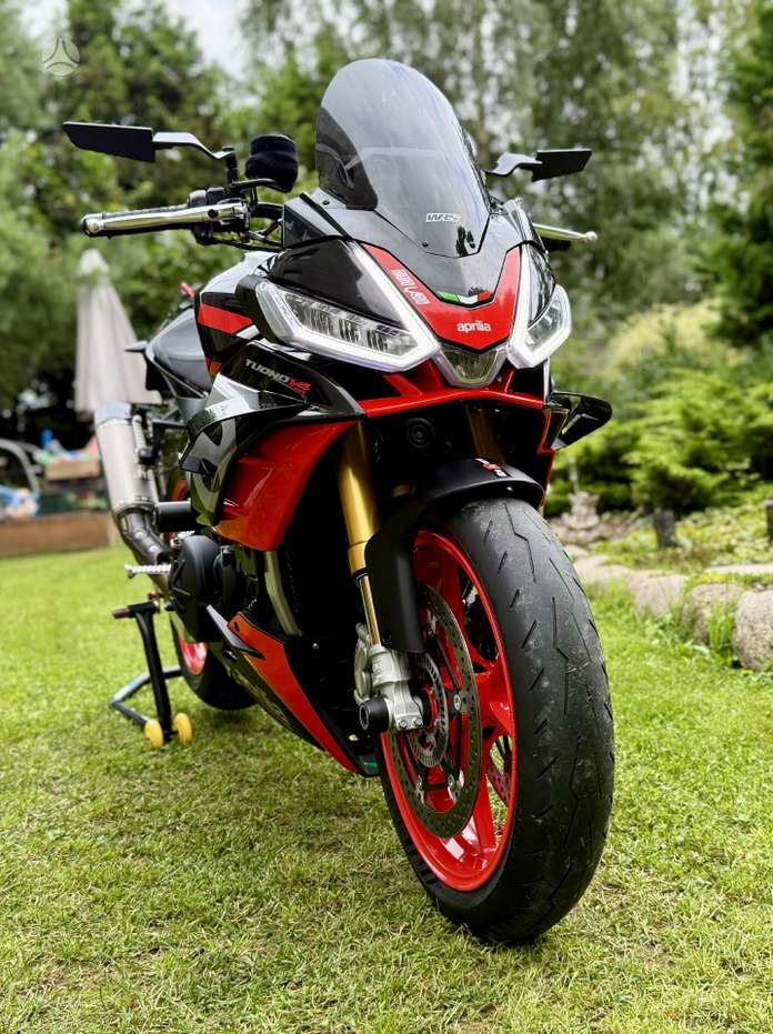 Aprilia Tuono 1100cc, street / classic