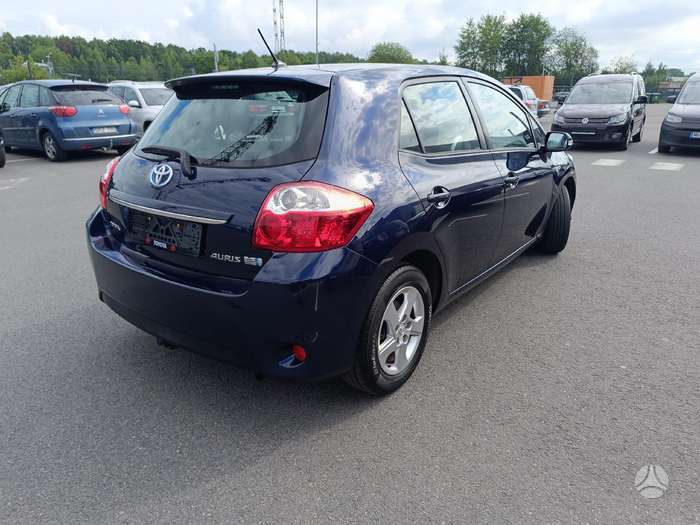 Toyota Auris, 1.8 l., hatchback