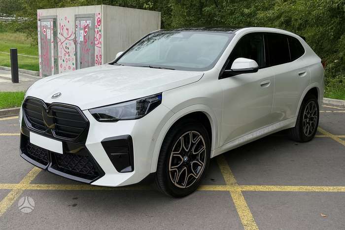 BMW X2, 2.0 l., Минивэн