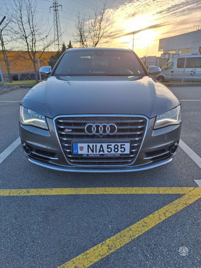 Audi S8, 4.0 l., Седан