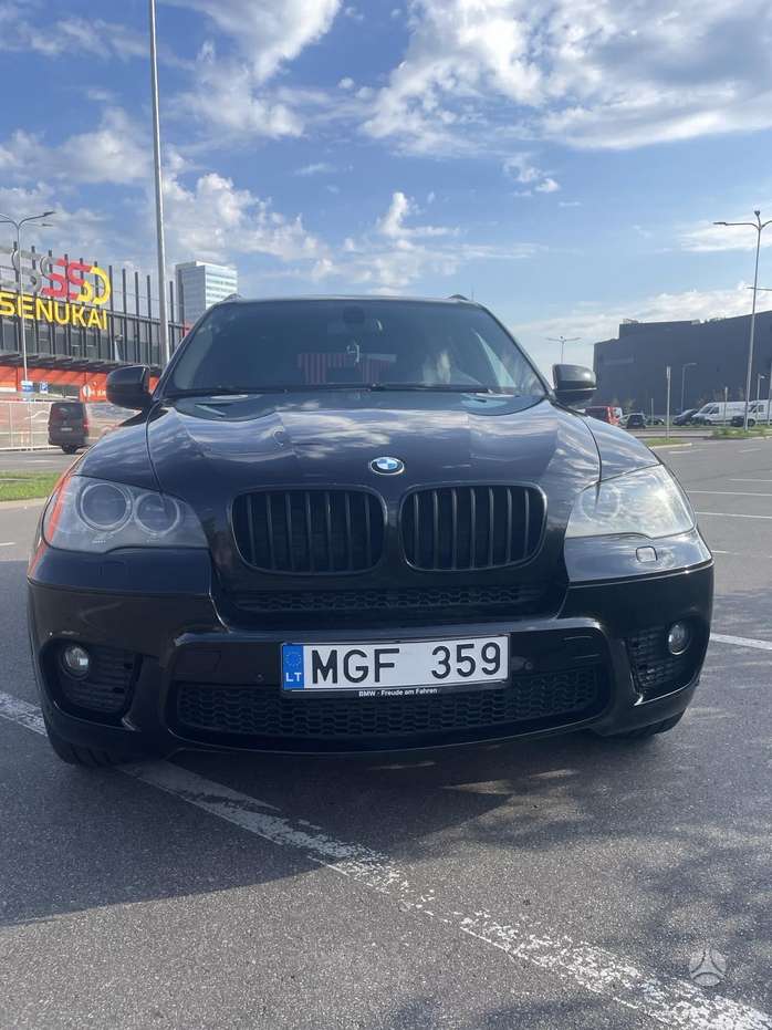 BMW X5, 3.0 l., off-road / crossover